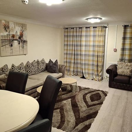 Elegant Devon Villa Luton  Dış mekan fotoğraf