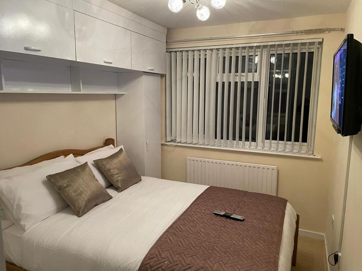Elegant Devon Villa Luton  Dış mekan fotoğraf