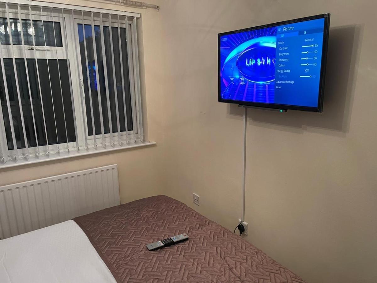Elegant Devon Villa Luton  Dış mekan fotoğraf