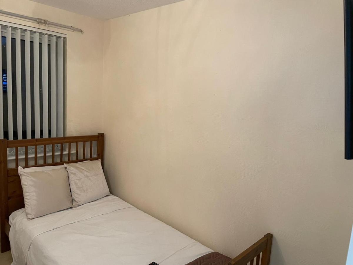 Elegant Devon Villa Luton  Dış mekan fotoğraf