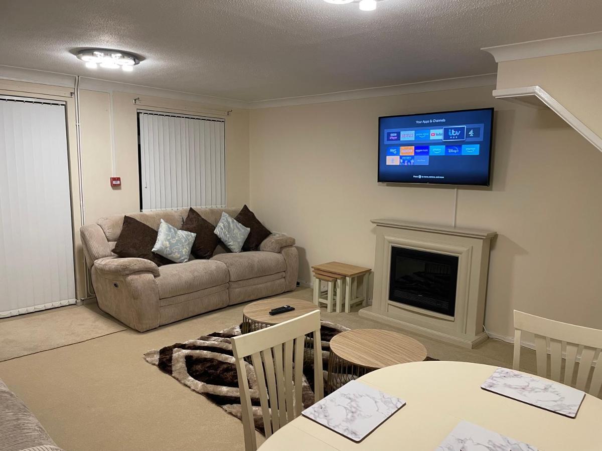 Elegant Devon Villa Luton  Dış mekan fotoğraf