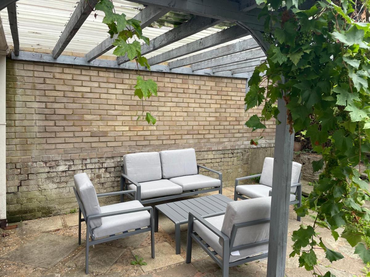 Elegant Devon Villa Luton  Dış mekan fotoğraf